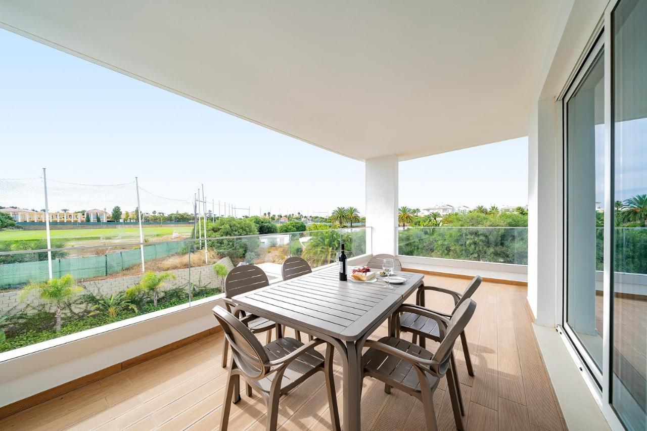 Brand New Holiday In Porto De Mos, Apartment